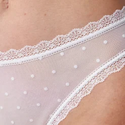 Tangas mit Spitze love